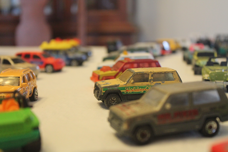 Illustration for article titled Enormous Die-cast Collection - Box 2 - Jeep Land